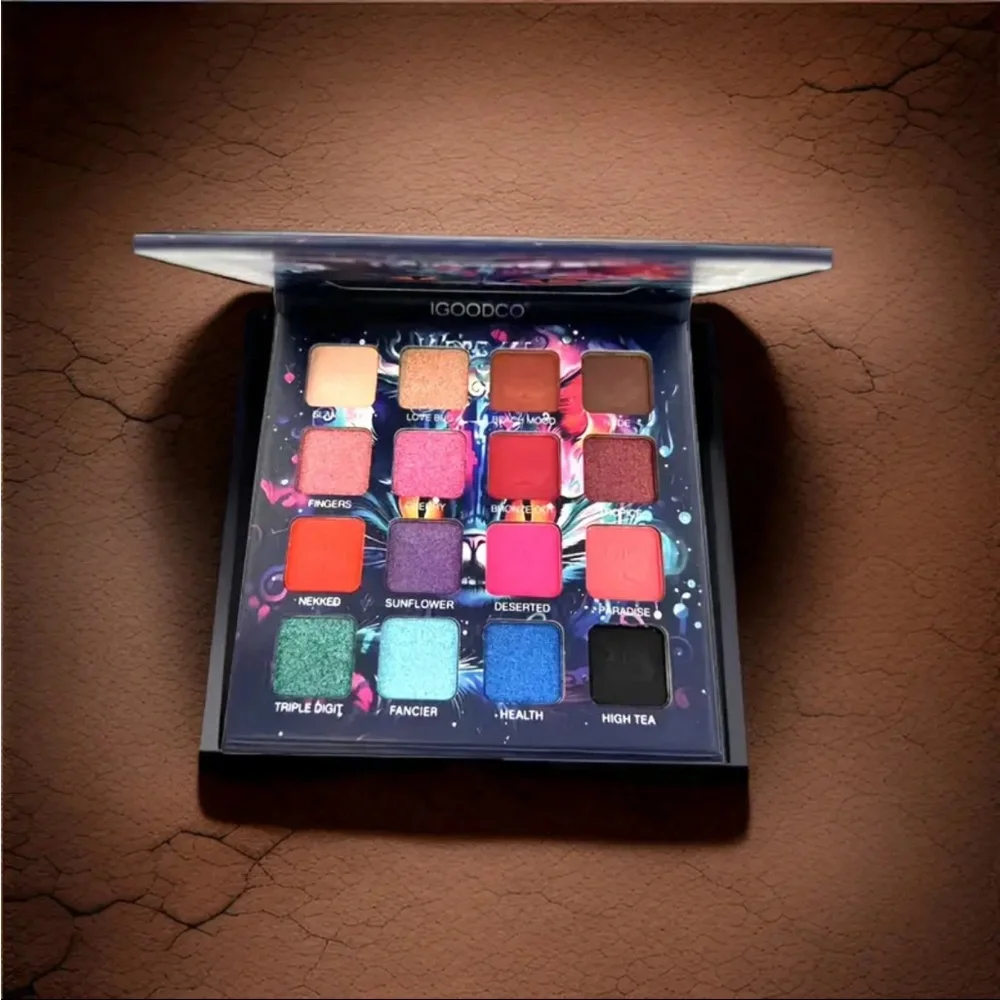 🆕 16-Color Eyeshadow Palette - Cat King Edition, Matte & Shimmer Finishes